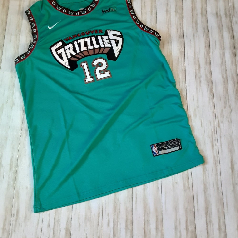 Basketball jerseys - Picture 3 of 5
